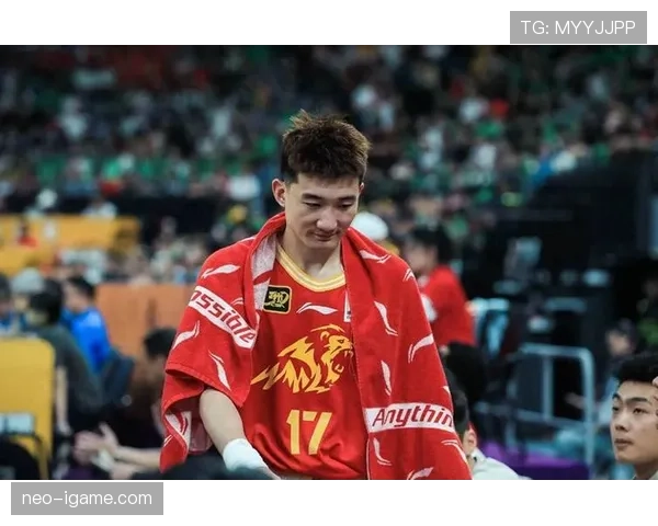 孙铭徽训练完直接打车去吃人均三千的日料？