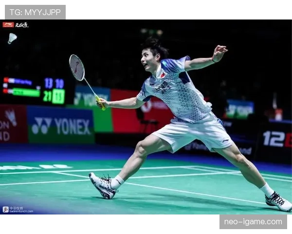 石宇奇训练完直接打车去SKP买球鞋，这生活节奏谁跟得上